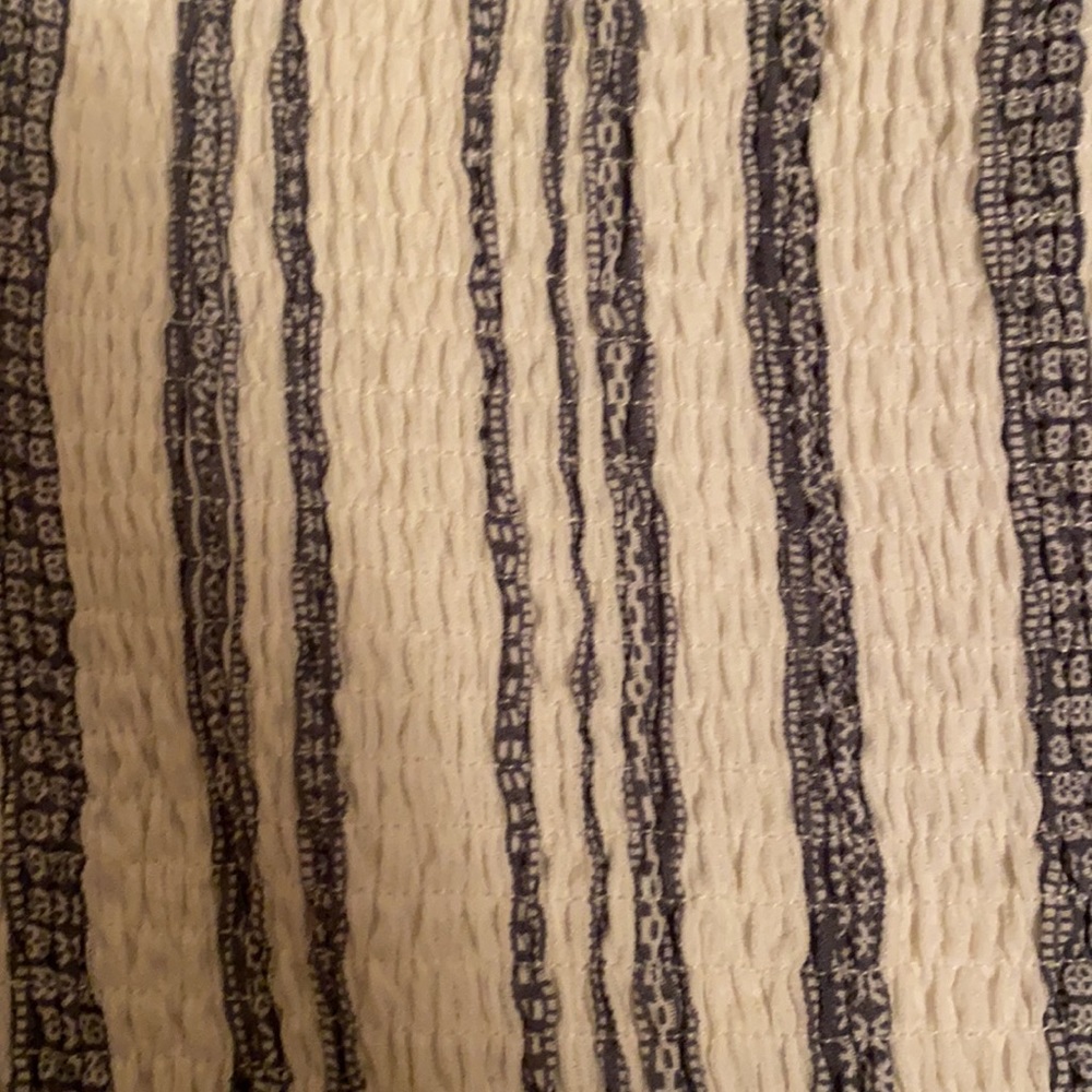 Top - Picture 5 of 7